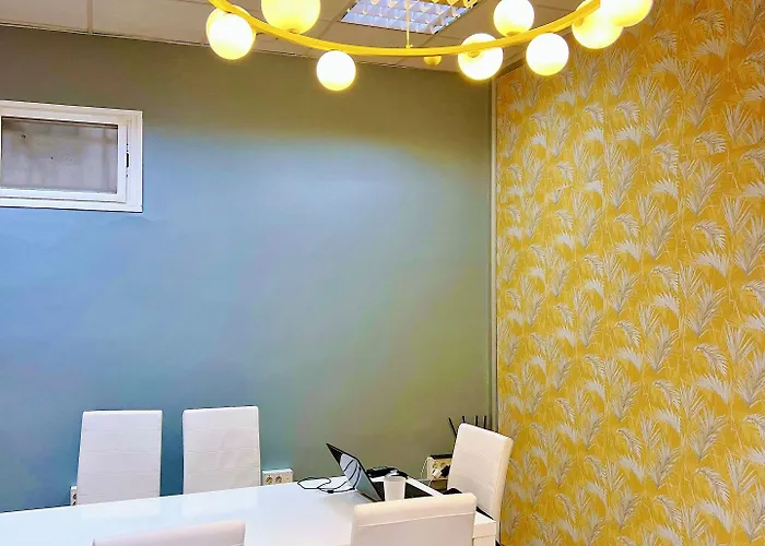Hostel Acacias